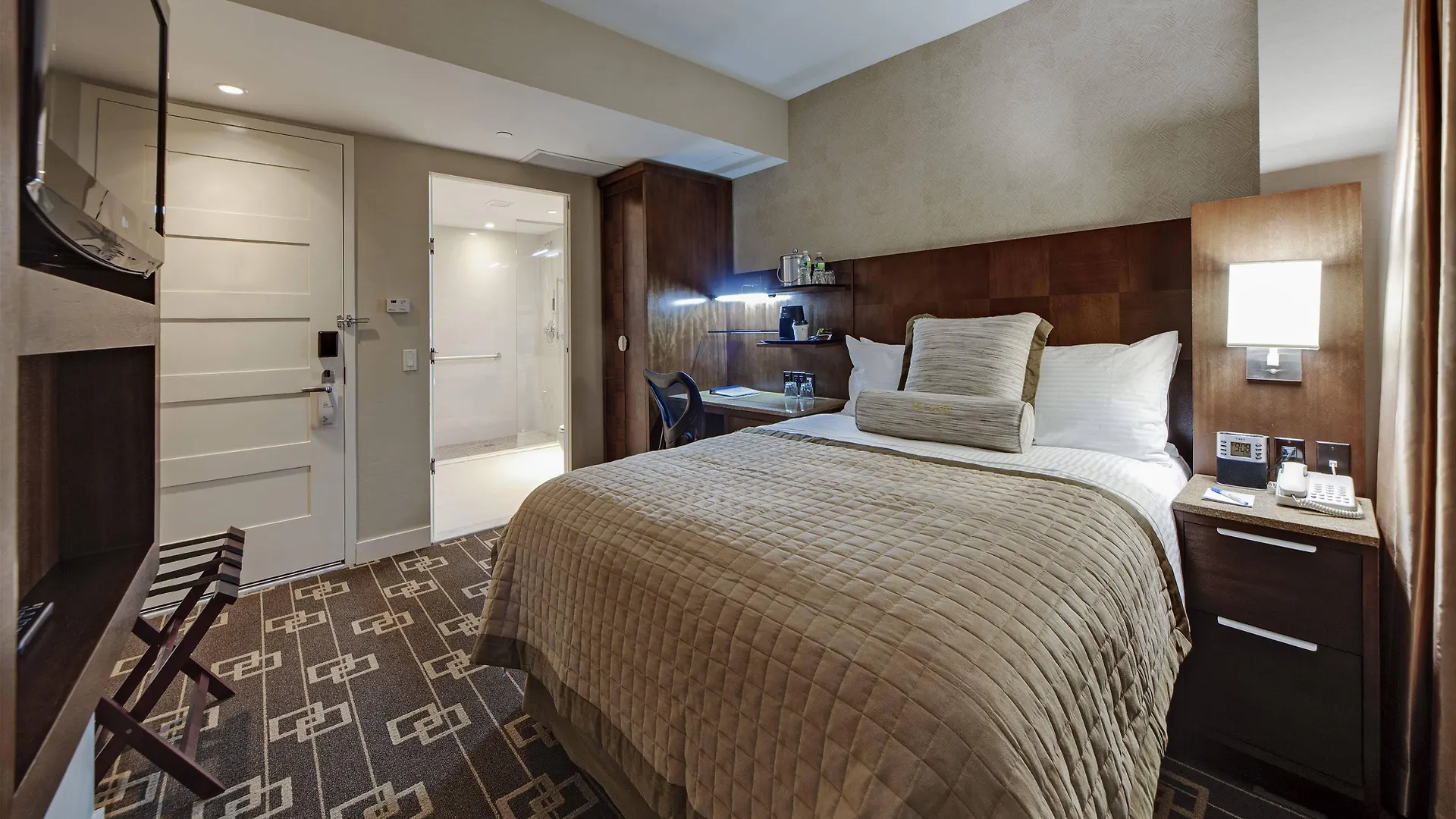 Wyndham Garden Chinatown Hotel New York