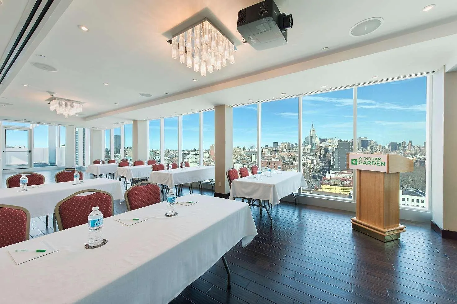 Wyndham Garden Chinatown Hotel New York
